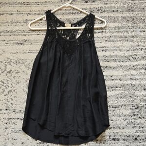 Wilfred Aritzia Black Lace Women's Top